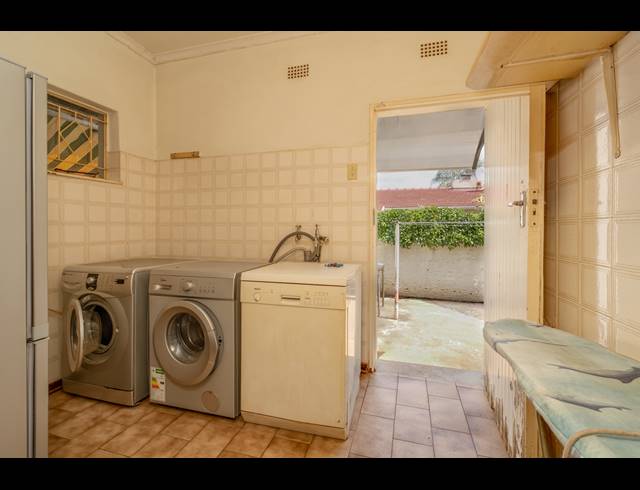 4 BEDROOM HOUSE FOR SALE IN RANDPARK EXT 3